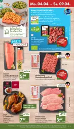 Gazetka promocyjna Aldi Nord - Aldi-Aktuell - Gazetka - ważna od 09.04 do 09.04.2022 - strona 3 - produkty: aldi, aqua, bio, braten, brustfilet, curry, eis, elle, ente, Entenkeule, erdnuss, filet, filets, fleisch, forelle, gewürz, grill, gsw, gulasch, hackfleisch, käfer, lachs, lebensmittel, nuss, pute, putenbrust, putenbrustfilet, putenschnitzel, Rauch, reis, rel, rezept, rezepte, rind, rinder, rindergulasch, rwe, sauce, schnitten, schnitzel, schwein, schwein und rind, Spezi, spinat, Ti, tisch, trolli, vom schwein und rind, wein, Yo