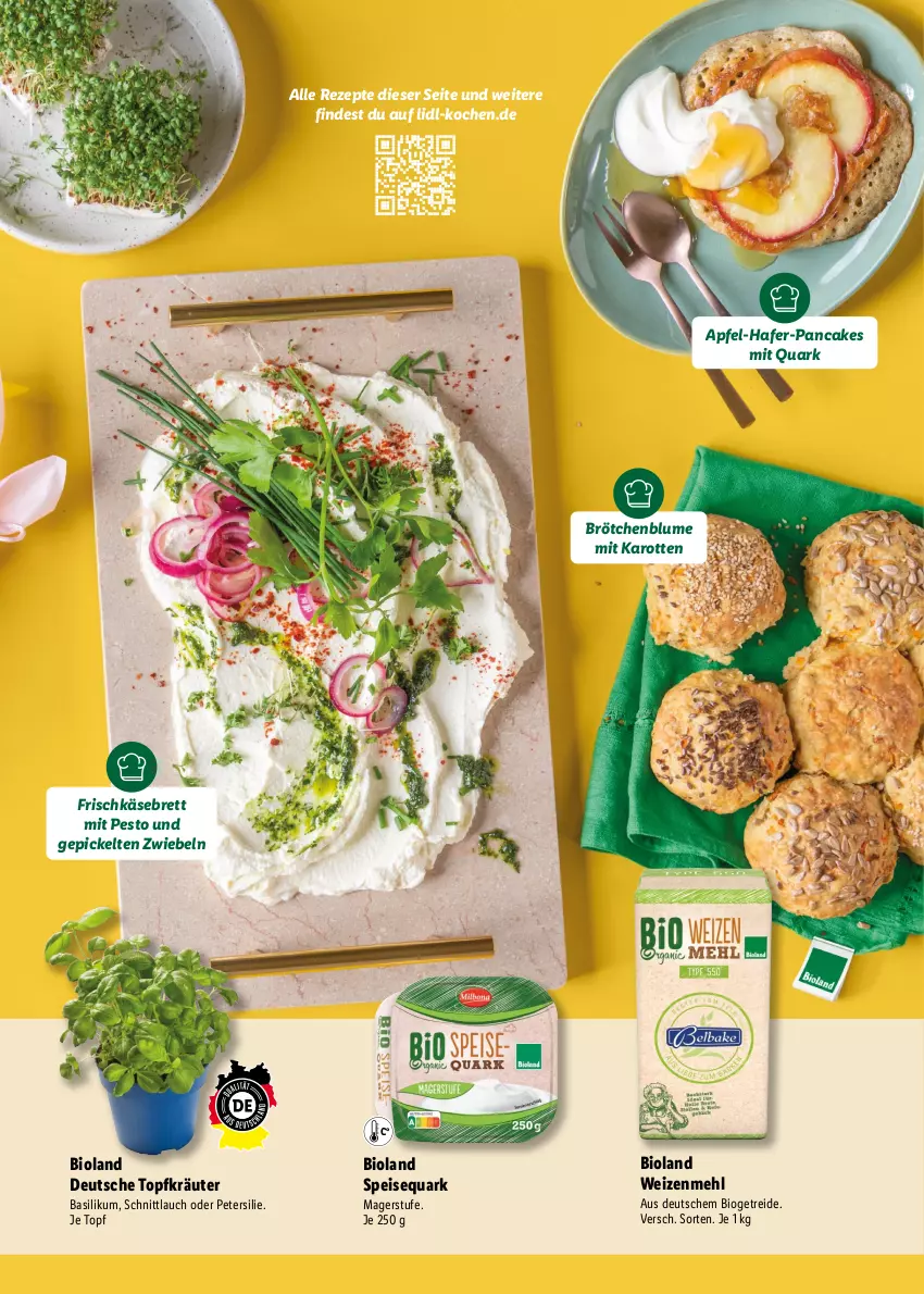 Aktueller Prospekt Lidl - Ostermagazin - von 12.03 bis 08.04.2023 - strona 11 - produkty: apfel, basilikum, bio, bioland, blume, brötchen, eis, frischkäse, hafer, karotten, Käse, kräuter, mehl, pesto, petersilie, quark, rezept, rezepte, schnittlauch, speisequark, topf, Topfkräuter, weizenmehl, zwiebel, zwiebeln