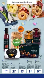 Gazetka promocyjna AldiSud - ALDI Aktuell - Gazetka - ważna od 16.04 do 16.04.2022 - strona 33 - produkty: aceto, aceto balsamico, aufstrich, Bagel, balsam, balsamico, Belgische Pralinen, butter, cranberry, creme, eis, flasche, frucht, fruchtaufstrich, LG, meersalz, Meersalzbutter, Mode, pralinen, reis, salz, sesam, Ti