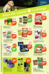 Gazetka promocyjna Tegut - Angebote der Woche - Gazetka - ważna od 30.09 do 30.09.2023 - strona 19 - produkty: angebot, angebote, aust, beutel, bio, dekoration, dreamies, eis, erdnuss, felix, fleisch, frolic, gin, hundenahrung, karotten, katzennahrung, katzensnack, katzensnacks, Katzenstreu, kissen, Liege, nuss, Perfect Fit, pflanze, pflanzen, rind, rinder, Schal, Schale, snack, snacks, Streufutter, telefon, Ti, trockenfutter, uhr, Vogelfutter