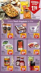 Gazetka promocyjna Rewe - Prospekte - Gazetka - ważna od 11.05 do 11.05.2024 - strona 18 - produkty: angebot, angebote, ball, Becher, caffè latte, cevapcici, chips, dessert, Doritos, eis, emmi, espresso, frischkäse, gin, Griechischer Joghurt, grill, joghur, joghurt, kaffee, kaffeekapseln, Käse, latte, lavazza, monte, nacho, nacho cheese, oder espresso, paprika, petrella, rel, salz, sauce, Schal, Schale, schnittlauch, Schwartau, snack, stieleis, Ti, zott, Zott Monte